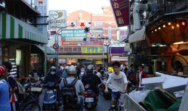 N-0559鐵架廣告塔-台南市育樂街5-28號-成大商圈、成功大學、台南一中校區廣告看板
